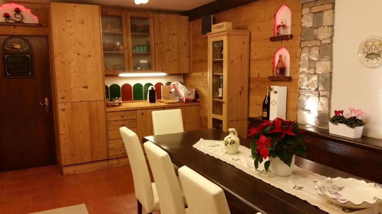 אודינה B&B Accanto Al Focolare 2 מראה חיצוני תמונה